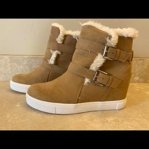 Steve Madden Peytonn Wedge boot